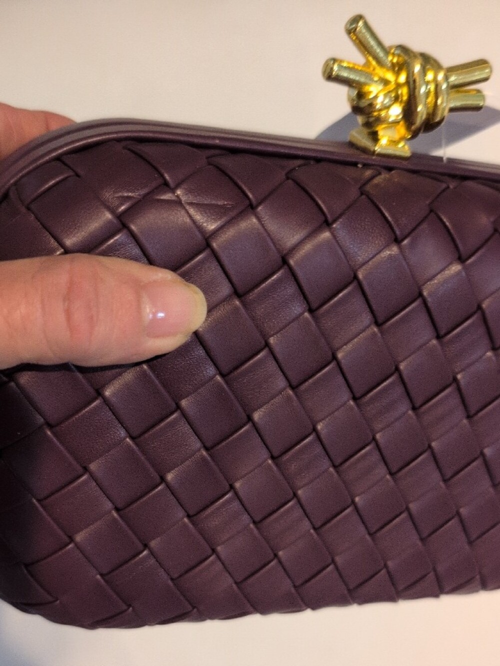 Woven Leather Purple Crossbody Clutch with Gold Chain - Picture 14 of 16